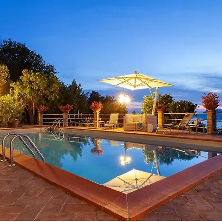 Villa Casa Angela Lerici